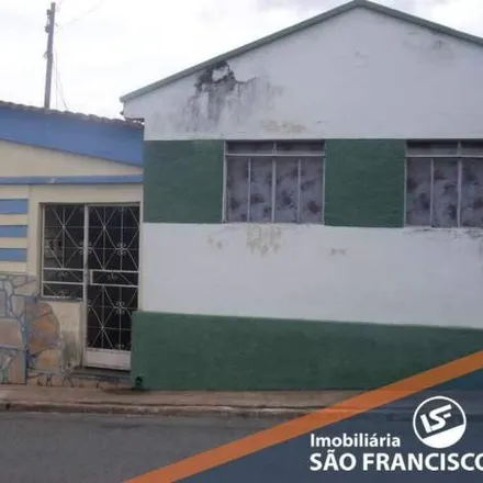 Buy this 2 bed house on Rua Capitão João da Cruz in Pará de Minas - MG, 35661-181