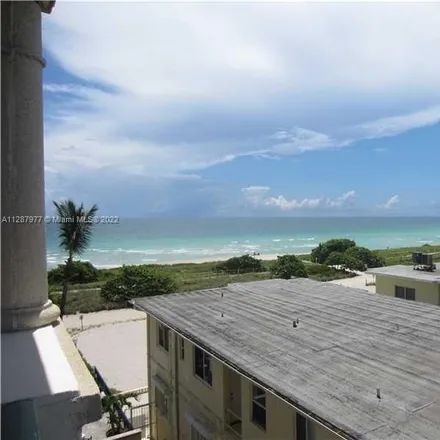 Image 7 - Carlisle on the Ocean, 9195 Collins Avenue, Surfside, FL 33154, USA - Condo for rent