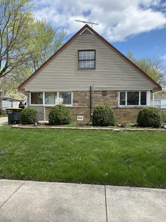 Buy this 3 bed house on 17143 Ridgewood Avenue in Bernice, Lansing