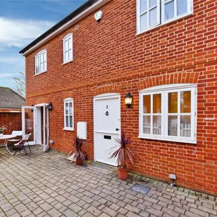 Buy this 2 bed house on The Sole Man in Duke Street, Henley-on-Thames