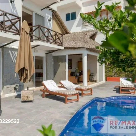 Buy this 5 bed house on Calle Navegantes in Brisas del Marqués, 39300 Acapulco