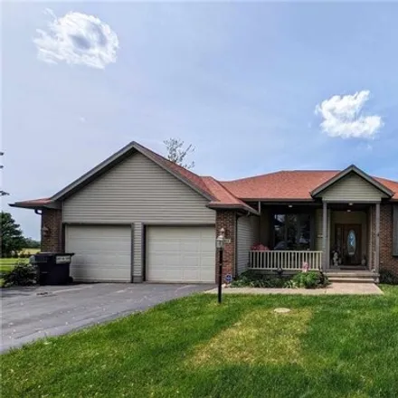 Buy this 3 bed house on 4512 South Ridge Road in Clyde, OH 43410