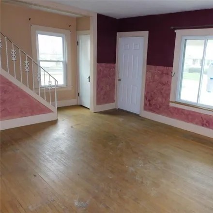 Image 5 - 3 South Street, City of Lockport, NY 14094, USA - House for sale