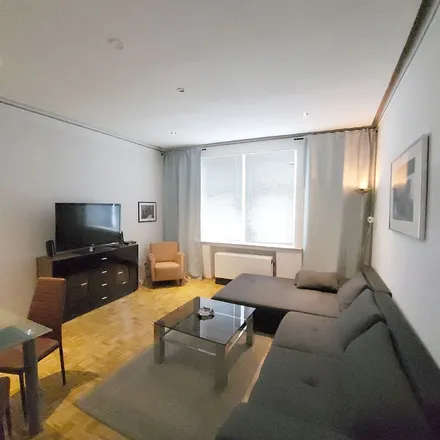 Rent this 3 bed apartment on Grendtor 12 in 45276 Essen, Germany