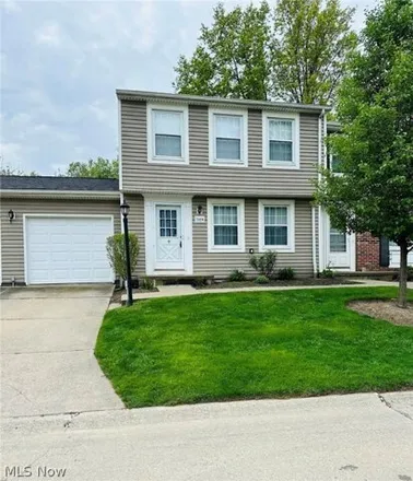 Buy this 3 bed condo on 7376 Willow Run Drive in Mentor-on-the-Lake, Mentor