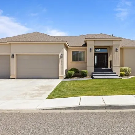 Buy this 4 bed house on 3884 West 48th Avenue in Kennewick, WA 99337