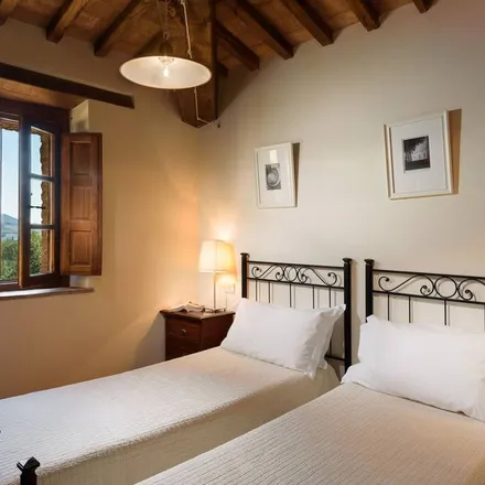 Rent this 2 bed house on San Giovanni d'Asso in L'Alborata, Via della Stazione