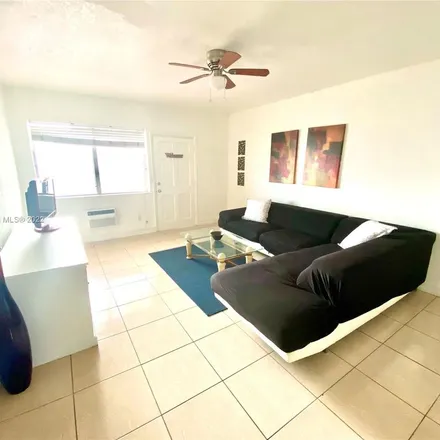 Image 9 - 350 75th Street, Atlantic Heights, Miami Beach, FL 33141, USA - Apartment for rent
