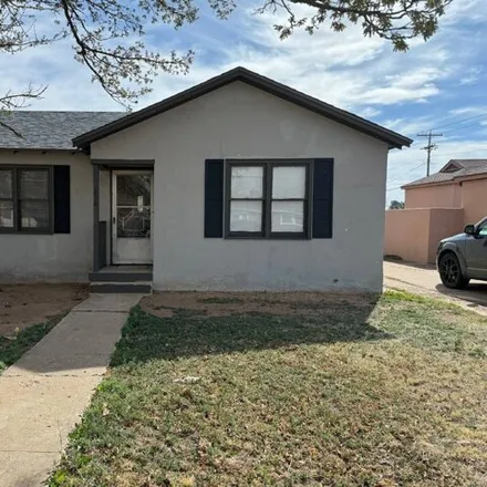 Buy this 2 bed house on 269 West Charles Avenue in Tucumcari, NM 88401