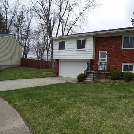 Buy this 3 bed house on 301 Cree Court in Tecumseh, Lenawee County