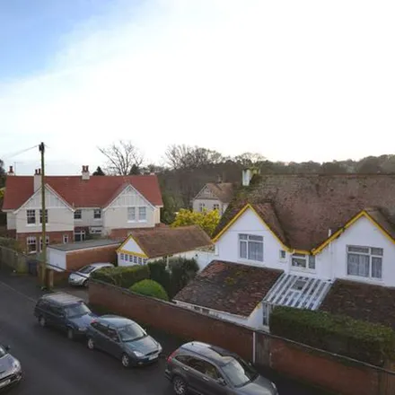 Image 2 - Clinton Terrace, Budleigh Salterton, EX9 6RX, United Kingdom - Townhouse for rent