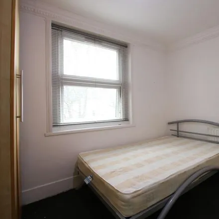 Image 4 - Windsor Road, Dudden Hill, London, NW2 5DS, United Kingdom - Apartment for rent