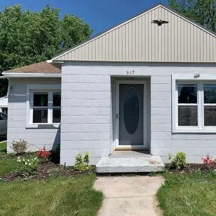 Buy this 2 bed house on 523 Thomas Street in Fond du Lac, WI 54935