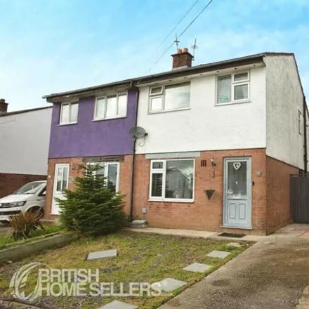 Buy this 3 bed duplex on Meadow Rise in Brynna, CF72 9TG