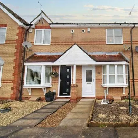 Buy this 2 bed townhouse on Newby Close in Hull, HU7 3EY