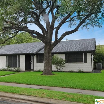 Buy this 3 bed house on 1403 Plantation Drive in Victoria, TX 77904