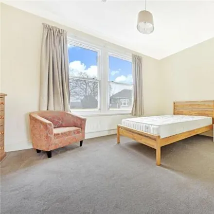Image 2 - Agin Court, New Wanstead, London, E11 1PR, United Kingdom - House for rent