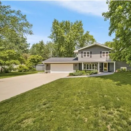 Buy this 4 bed house on 7740 Winsdale Street in Golden Valley, MN 55427