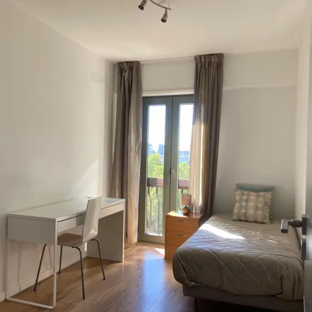 Rent this 3 bed room on Parque Infantil da Rua Cidade de Cádiz in Rua Cidade de Cádiz, 1500-581 Lisbon