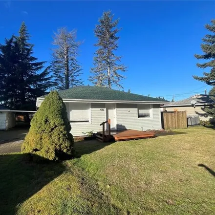 Buy this 2 bed house on 3873 Petersville Road Northeast in East Bremerton, Bremerton