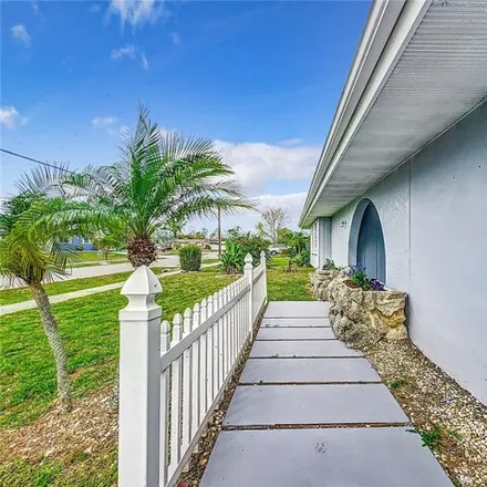 Image 3 - 1634 Hayworth Road, Port Charlotte, FL 33952, USA - House for sale