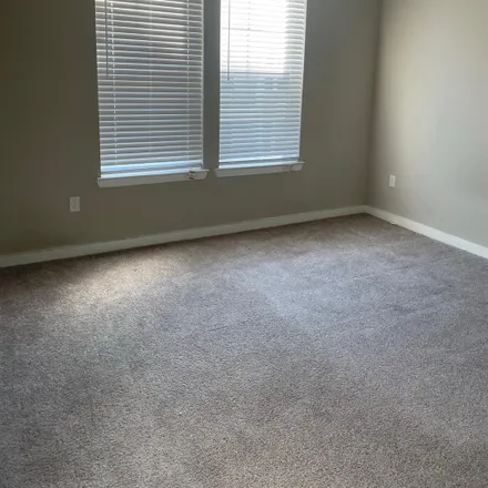 Rent this 1 bed room on 142 North 10th Street in Richmond, TX 77469