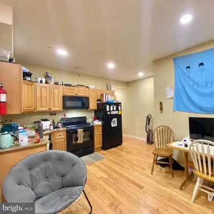 Rent this 5 bed apartment on 1411 West Jefferson Street in Philadelphia, PA 19121