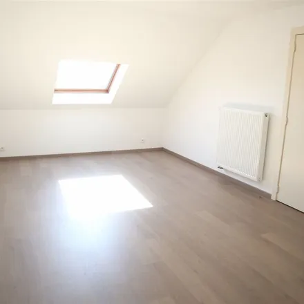 Rent this 2 bed apartment on Heirstraat 373 in 3630 Maasmechelen, Belgium
