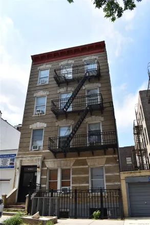 Image 3 - 24-04 41st Street, New York, NY 11103, USA - Apartment for sale