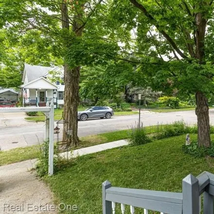 Image 3 - 128 Fox St, Lapeer, Michigan, 48446 - House for sale