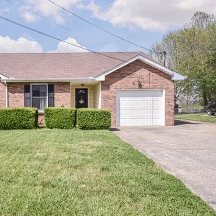 Rent this 3 bed house on 204 Windmeade Circle in Clarksville, TN 37042