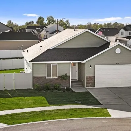 Buy this 3 bed house on unnamed road in Chubbuck, ID 83202