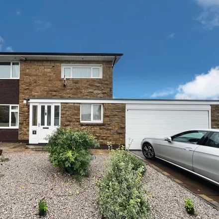 Rent this 4 bed house on St Leonard's in Tickhill, DN11 9HX