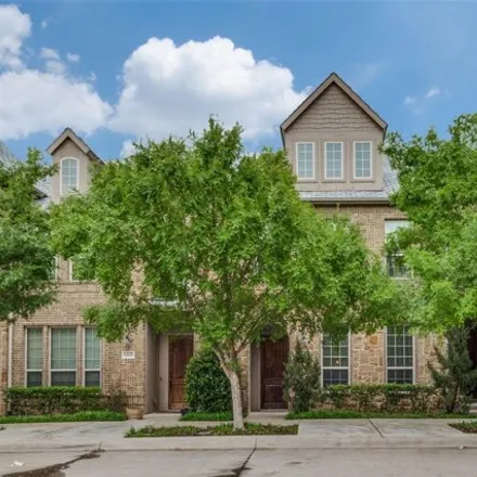 Rent this 3 bed townhouse on 6474 Love Drive in Irving, TX 75039