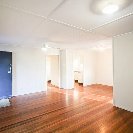 Rent this 3 bed apartment on Coverack Street in Leichhardt QLD 4305, Australia