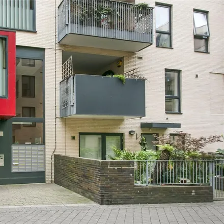 Image 6 - Parker Building, Freda Street, London, SE16 4ED, United Kingdom - Apartment for rent
