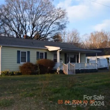 Image 2 - 2nd Street, Stanley, Gaston County, NC 28006, USA - House for sale