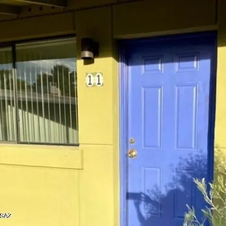 Rent this 3 bed condo on West Street in Tucson, AZ 85745