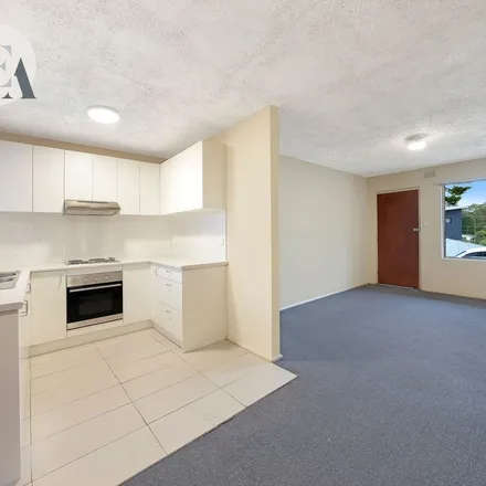 Image 5 - Robwald Avenue, Coniston NSW 2500, Australia - Apartment for rent