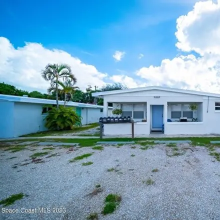 Buy this studio house on 689 South Orlando Avenue in Cocoa Beach, FL 32931