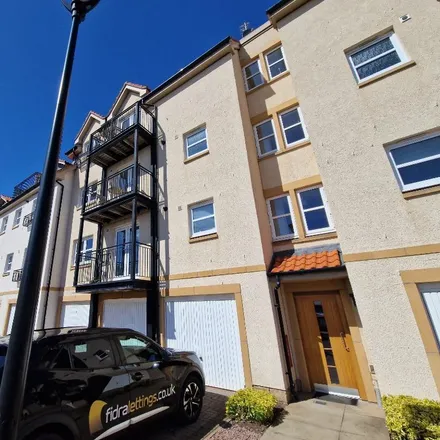 Rent this 2 bed apartment on Belhaven Road in Dunbar, EH42 1DD