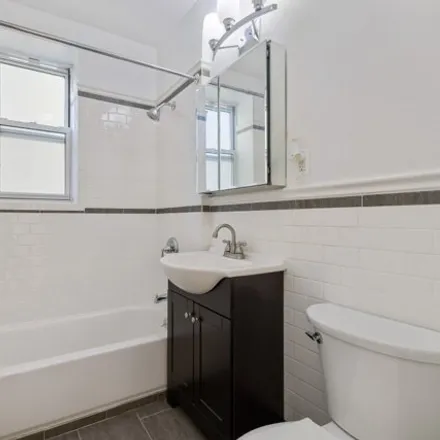 Image 3 - 1511 Brighton 15th Street, New York, NY 11235, USA - House for rent