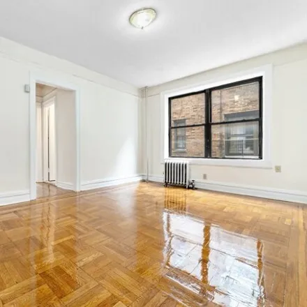 Image 2 - 624 West 176th Street, New York, NY 10033, USA - House for rent