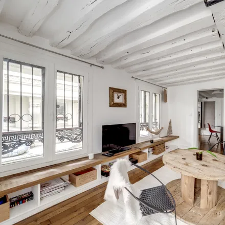 Rent this 2 bed apartment on 17 Rue de Choiseul in 75002 Paris, France