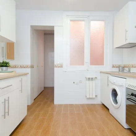 Image 3 - Carrera de San Francisco, 16, 28005 Madrid, Spain - Apartment for rent