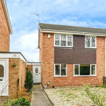 Buy this 3 bed duplex on 8 Harlech Road in Bedford, MK41 8LN