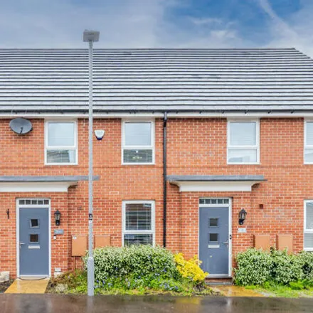 Buy this 3 bed townhouse on Hesselby View in Monkston, MK10 7JL
