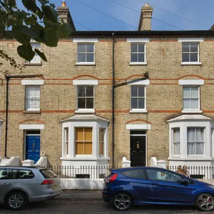 Rent this 4 bed townhouse on 54 Warkworth Terrace in Cambridge, CB1 1EE