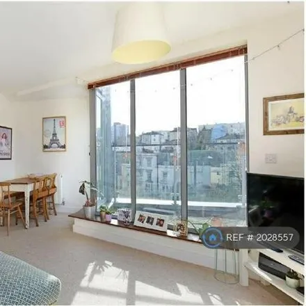 Image 1 - Armidale Place, Picton Lane, Bristol, BS6 5BG, United Kingdom - Apartment for rent