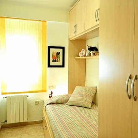 Rent this 4 bed room on Carrer de Lepant in 403, 08013 Barcelona